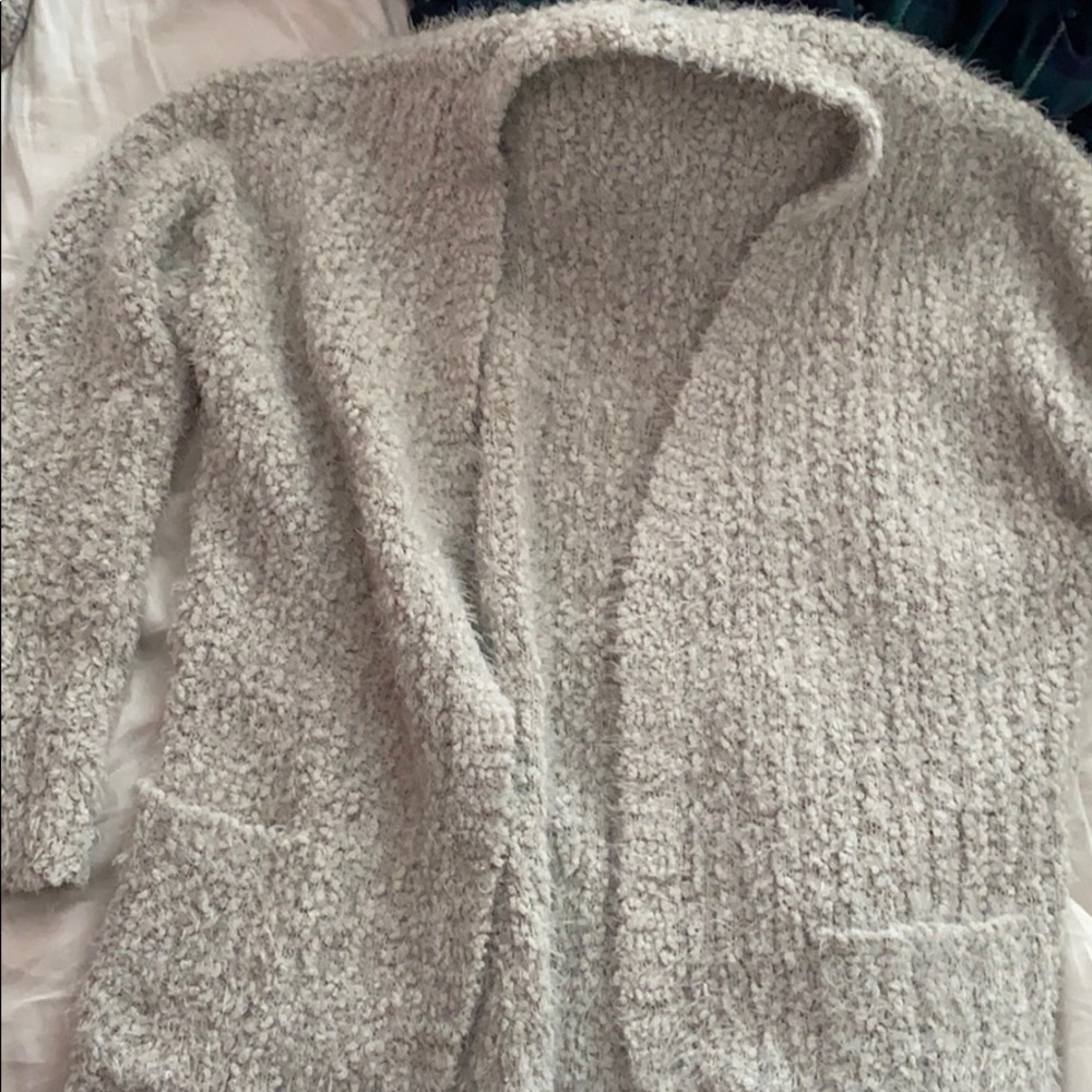 Fluffy cardigan (L but nicely oversized for S/M)